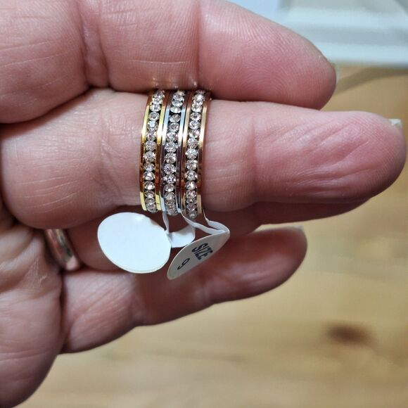 Stainless Steel Ring Set Tricolor 3 Piece‎ Band Yellow Rose White Size 9 NEW - Picture 11 of 11